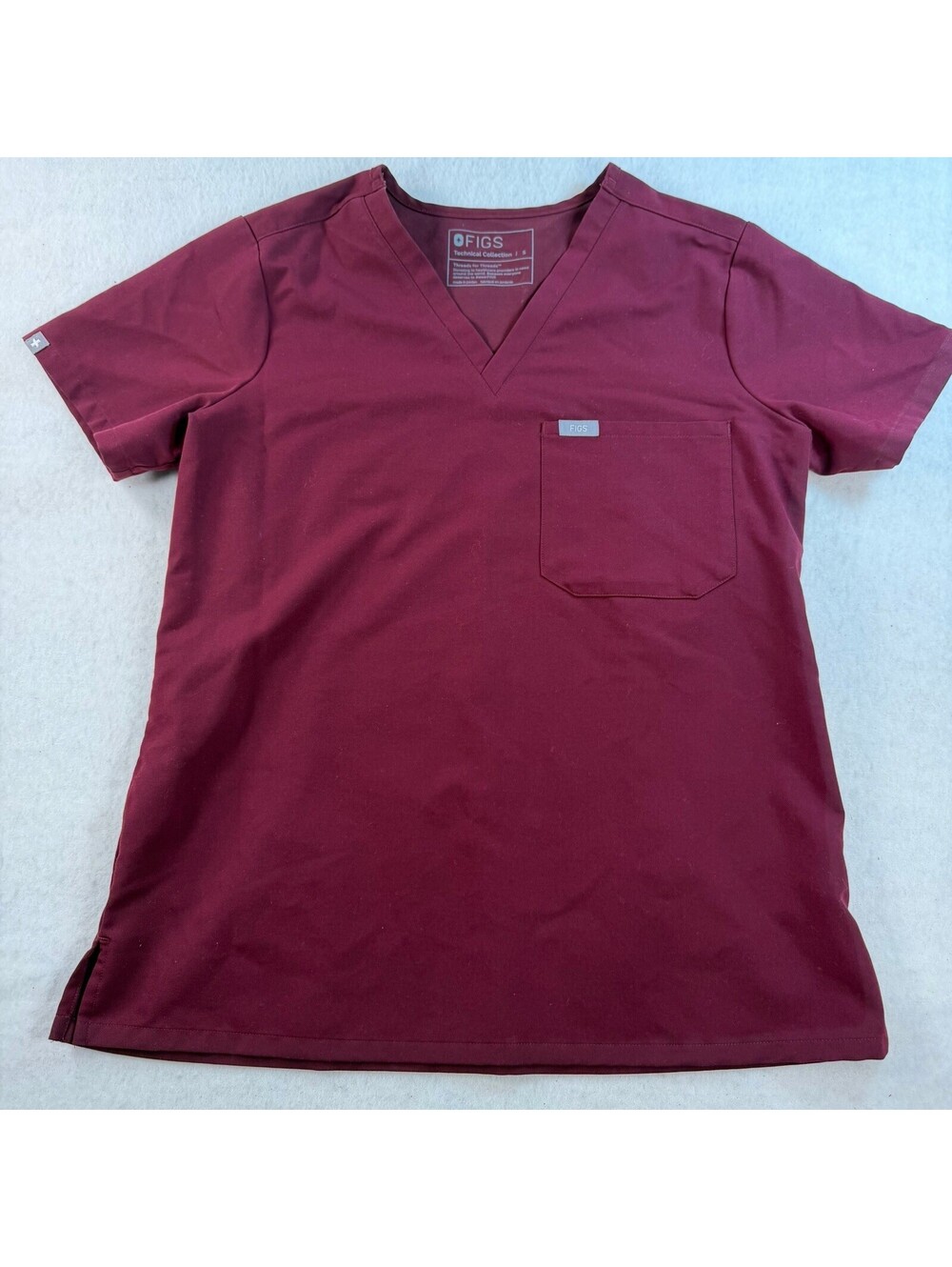 FIGS Catarina One Pocket Scrub Top Burgundy Women’s Size S Short Sleeves PO 6591